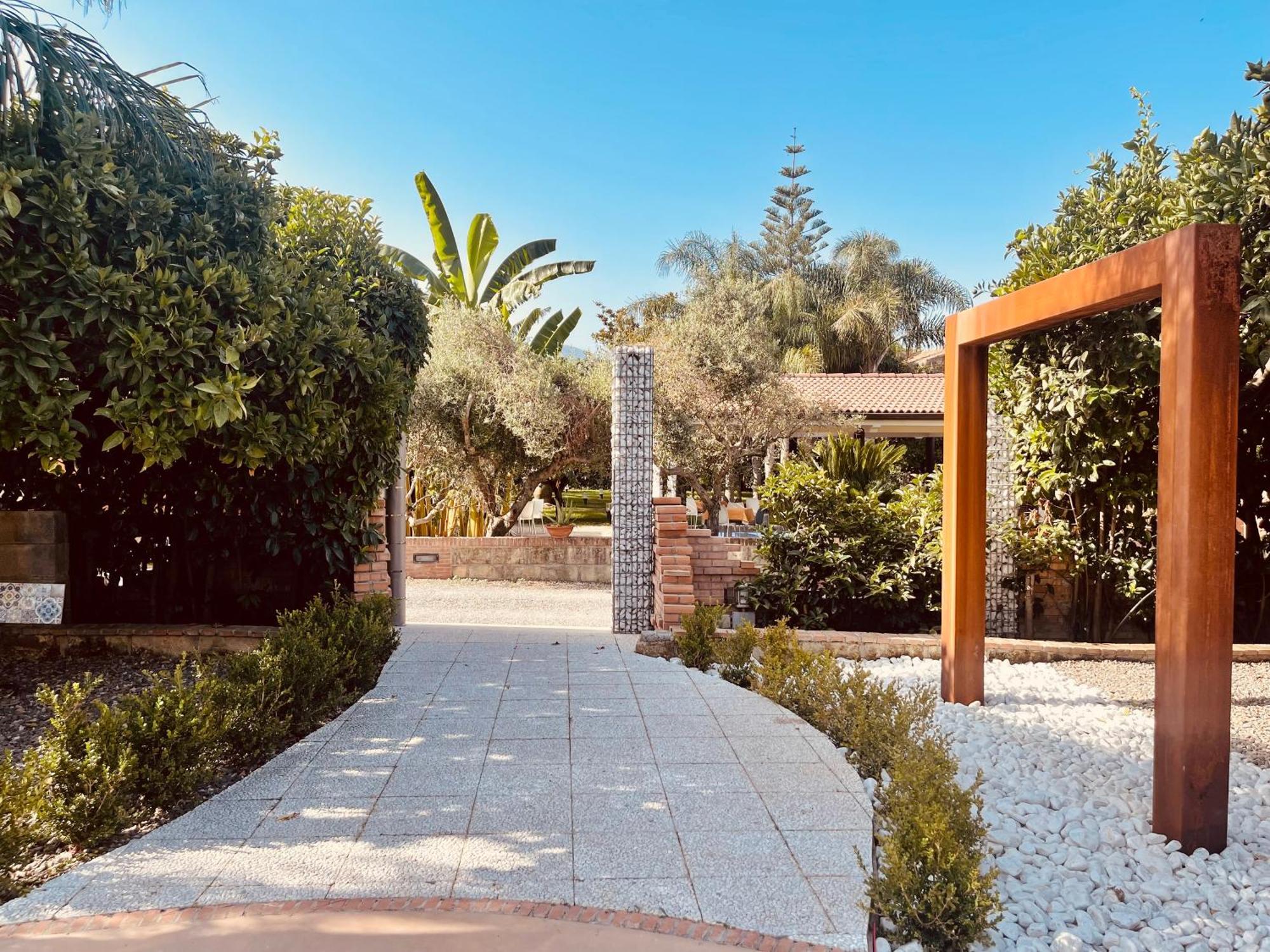 Bed and Breakfast Borgo Camicia In Barcellona Pozzo di Gotto Exterior foto